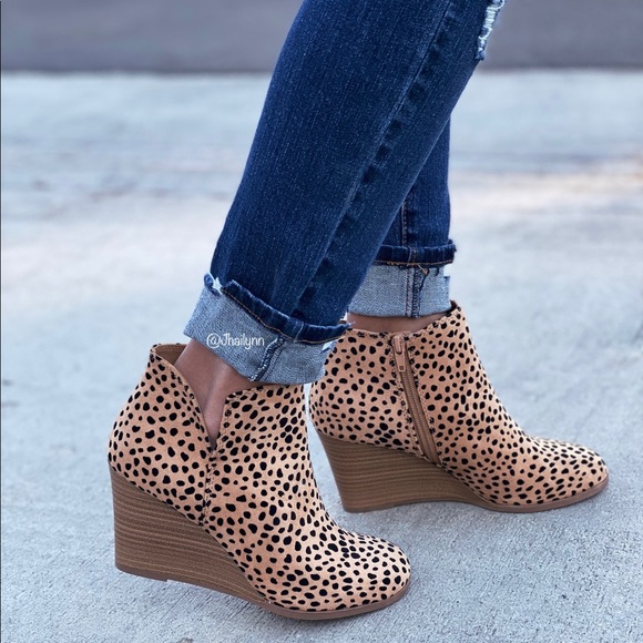 HP BEST IN SHOES Leopard Ankle cut bootie - Picture 7 of 8